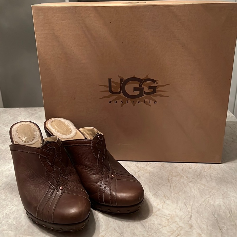 Womens Ugg Australia Wood Wedge Slip On Size 8.5